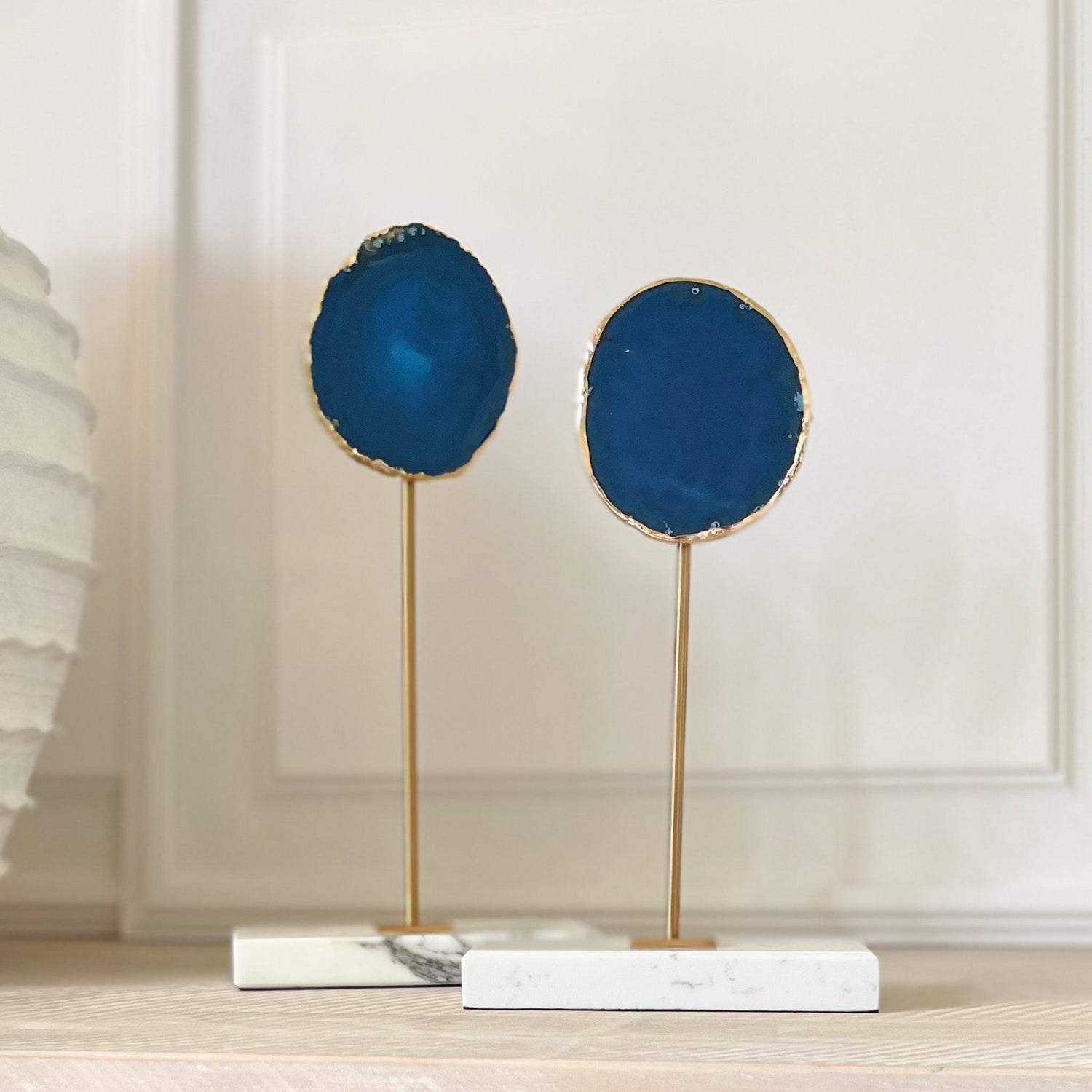 Agate Blue Eye Sculpture