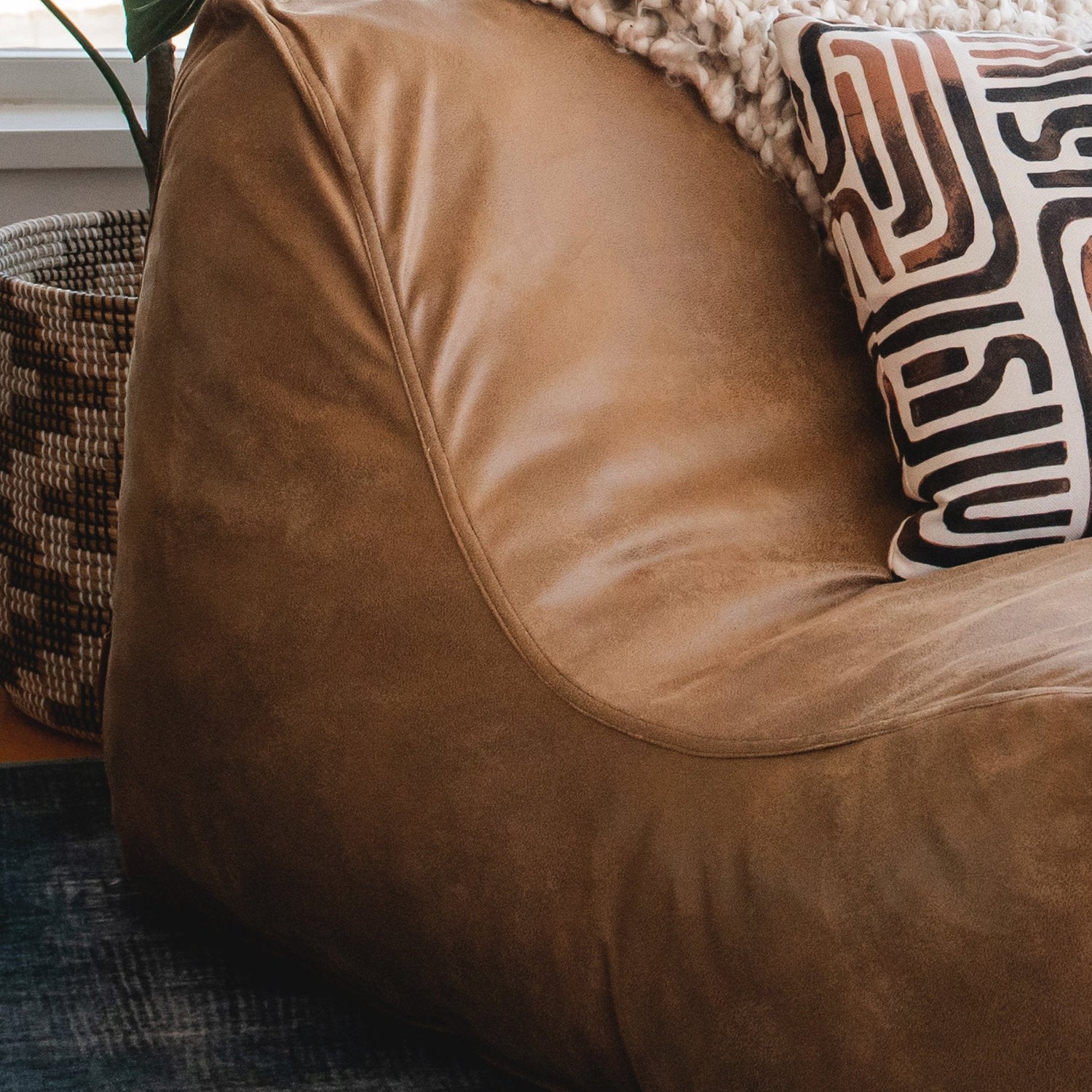 Delmont Chaise Lounger