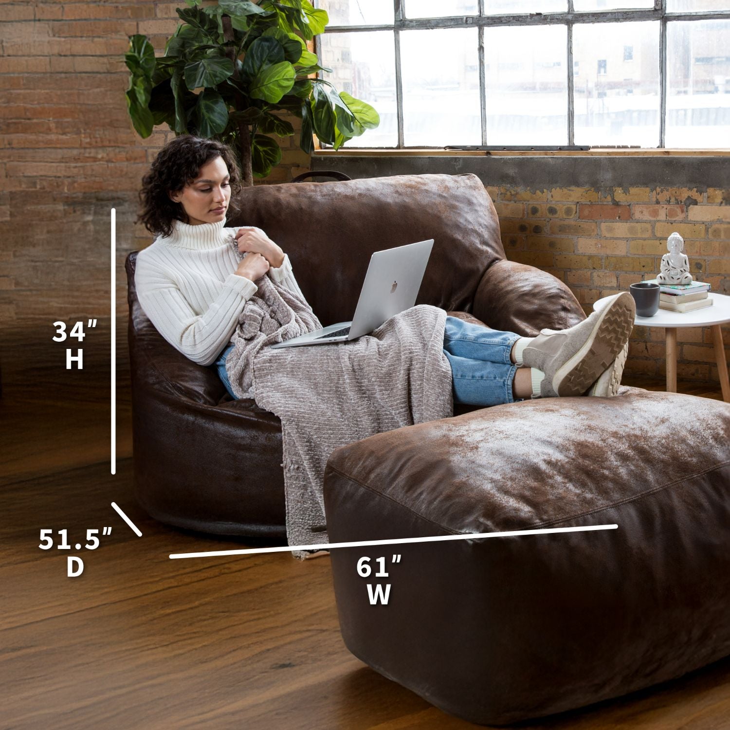 Nestle Loveseat
