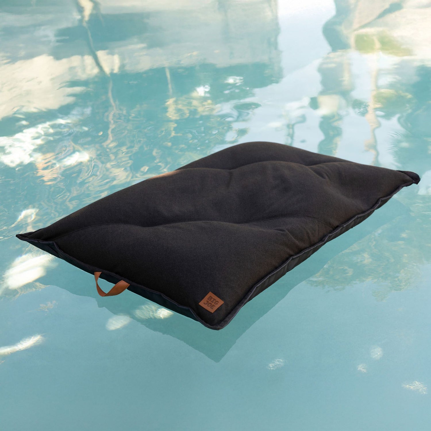 Lux Twilight™ Lagoon Lounger