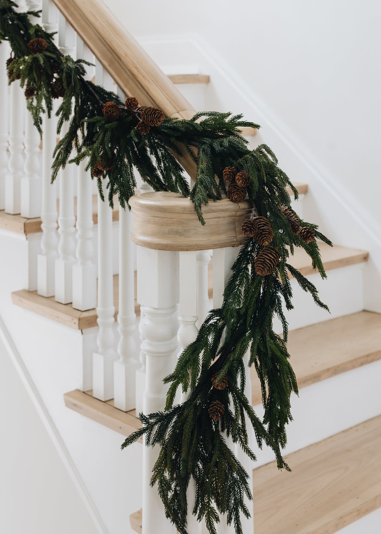 Artificial Pine Cone Branch Winter Decor - 28.5